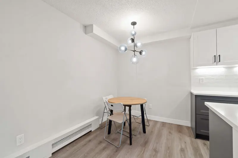 119 9101 HORNE STREET - photo 4 of 24