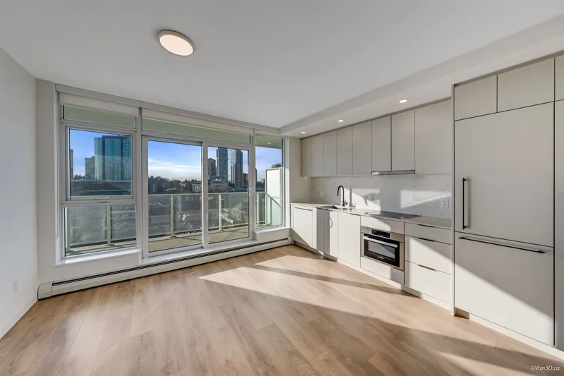 1110 13685 102 AVENUE - photo 2 of 25