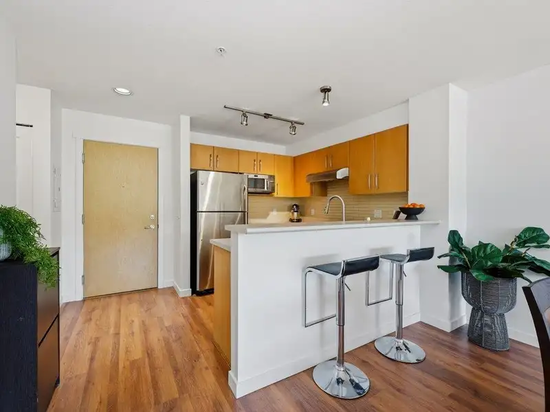 311 300 KLAHANIE DRIVE - photo 3 of 16