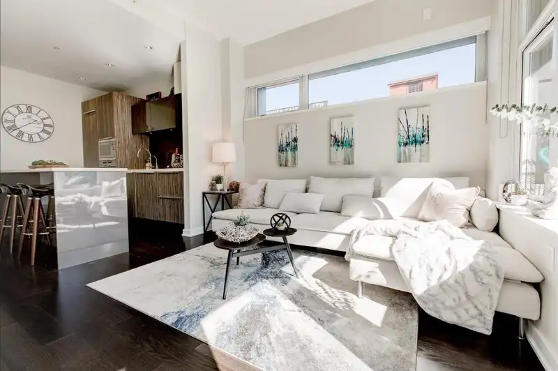 310 123 W 1ST AVENUE - photo 1 of 19