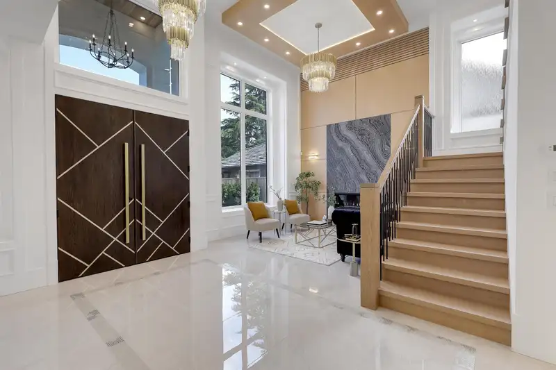 4520 LANCELOT DRIVE - photo 4 of 40