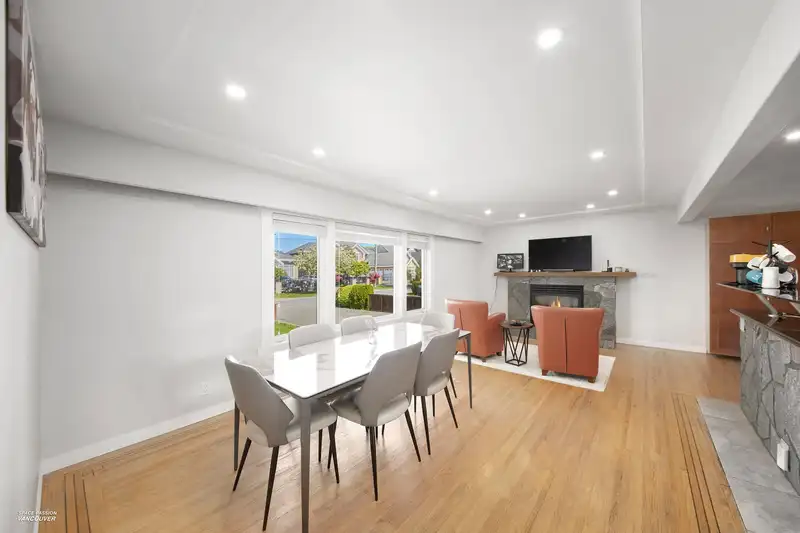 3600 RAYMOND AVENUE - photo 3 of 39
