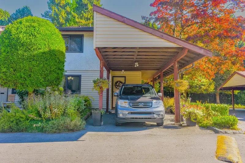125 13880 74 AVENUE - photo 1 of 29