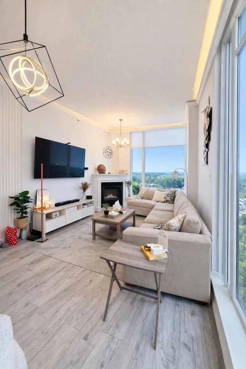 PH4 14820 104 AVENUE - photo 3 of 13