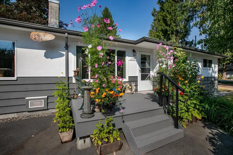12157 250 STREET - photo 3 of 28