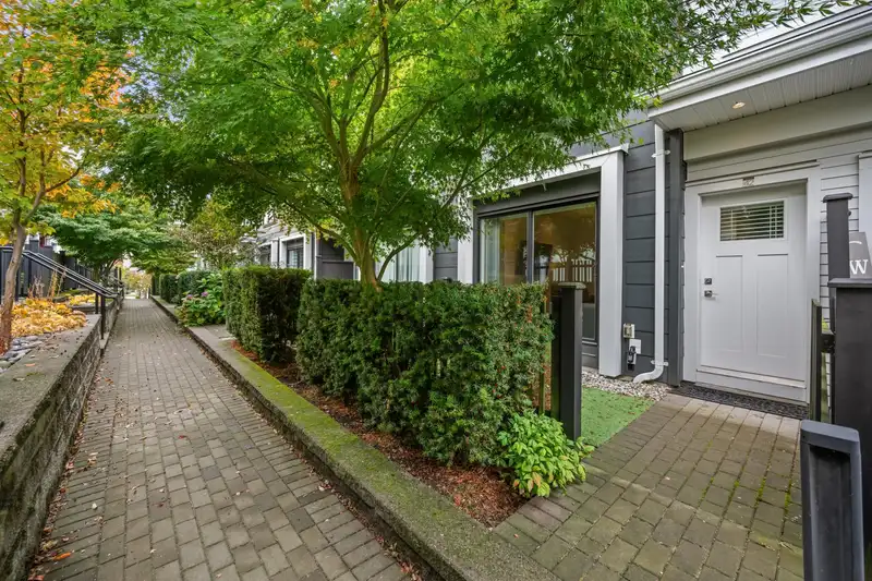 42 16336 23A AVENUE - photo 1 of 34