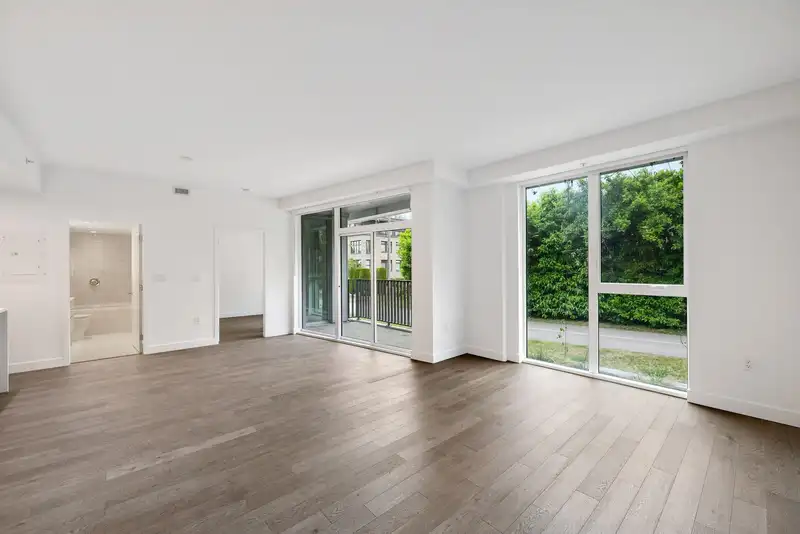 203 2888 ARBUTUS STREET - photo 4 of 40