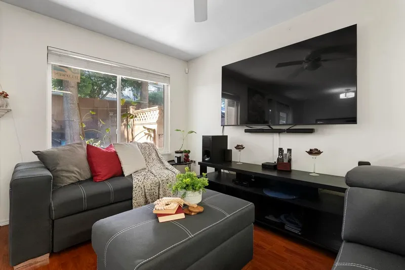 43 10051 155 STREET - photo 3 of 25