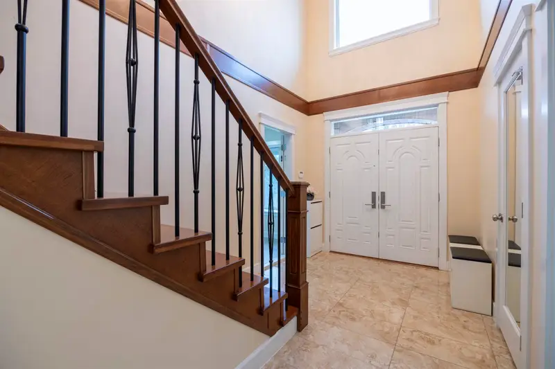 4346 WILDWOOD CRESCENT - photo 2 of 25