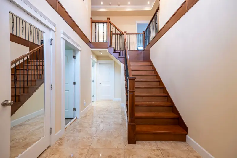 4346 WILDWOOD CRESCENT - photo 3 of 25