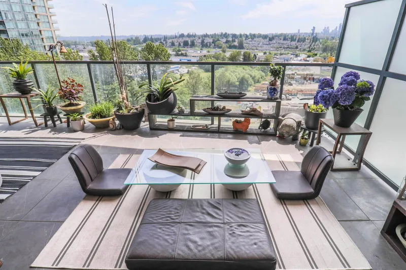 610 4890 LOUGHEED HIGHWAY - photo 1 of 16