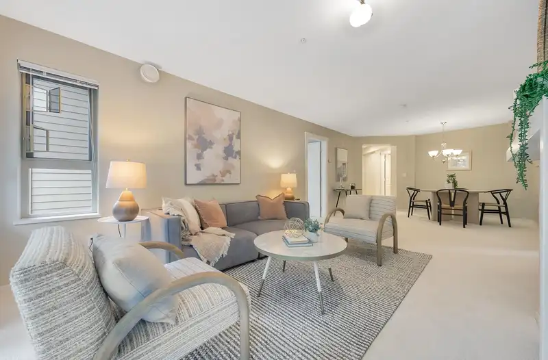 307 9319 UNIVERSITY CRESCENT - photo 4 of 36