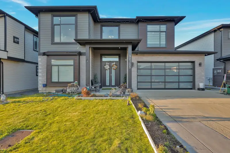 32755 CARTER AVENUE - photo 1 of 35