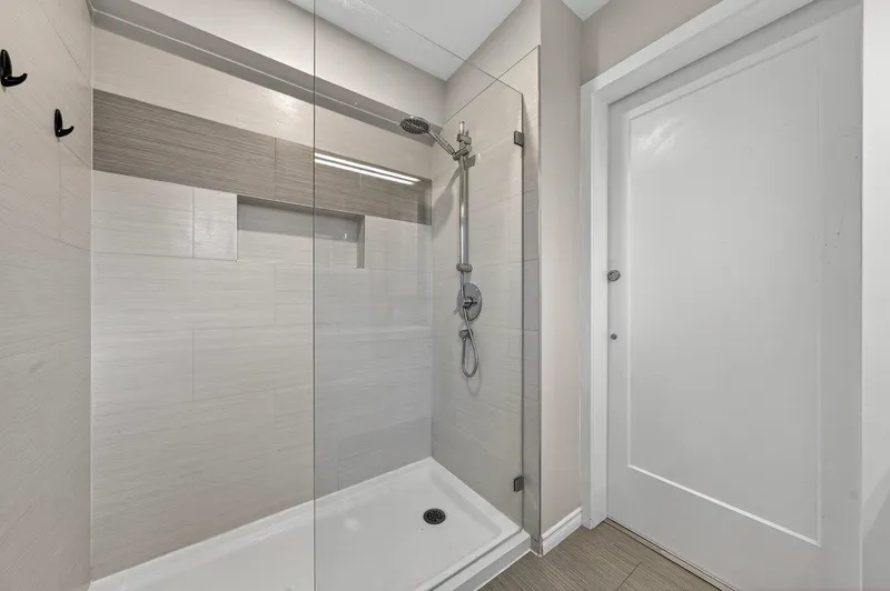 203 1220 FALCON DRIVE - photo 3 of 25