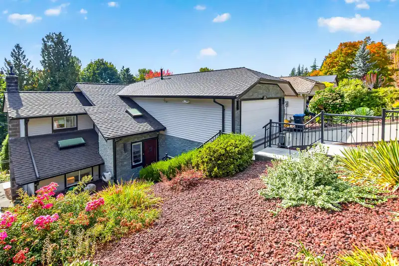 647 THURSTON CLOSE - photo 1 of 34