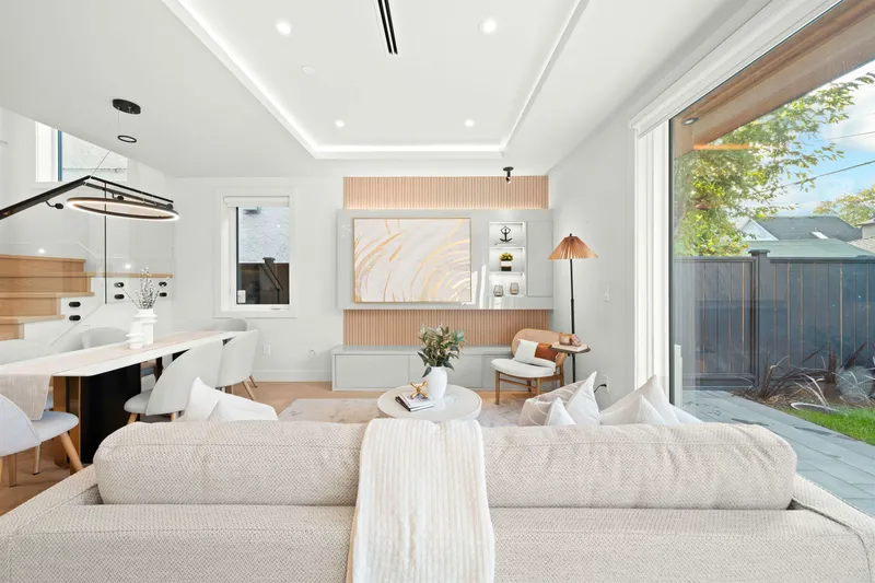 2 3466 W 22ND AVENUE - photo 1 of 25