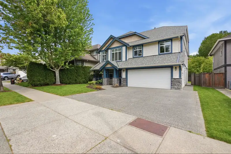 35465 NAKISKA COURT - photo 2 of 40