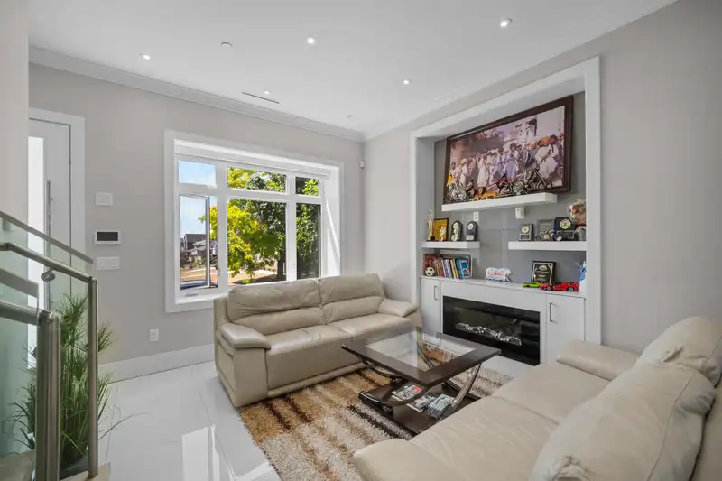 1475 E 55TH AVENUE - photo 4 of 25