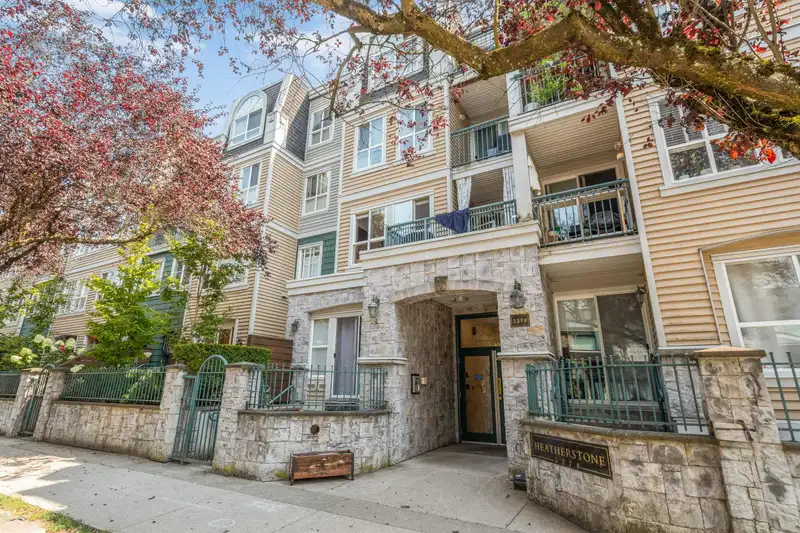 3238 HEATHER STREET - photo 1 of 28