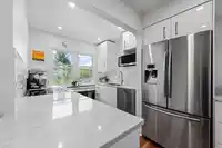 38 N SLOCAN STREET - thumbnail 9