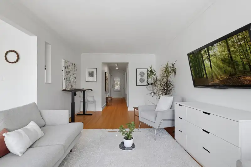 8 2255 W 40TH AVENUE - photo 3 of 23