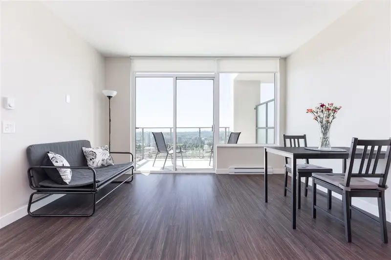 2808 570 EMERSON STREET - photo 2 of 21