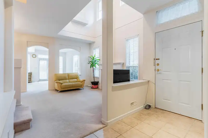 51 6950 120 STREET - photo 2 of 40