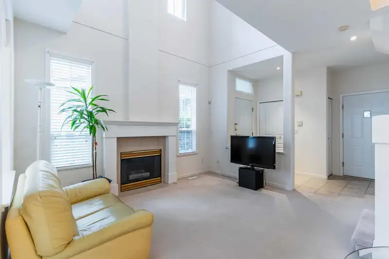 51 6950 120 STREET - photo 3 of 40