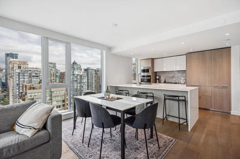 2002 1111 RICHARDS STREET - photo 3 of 25