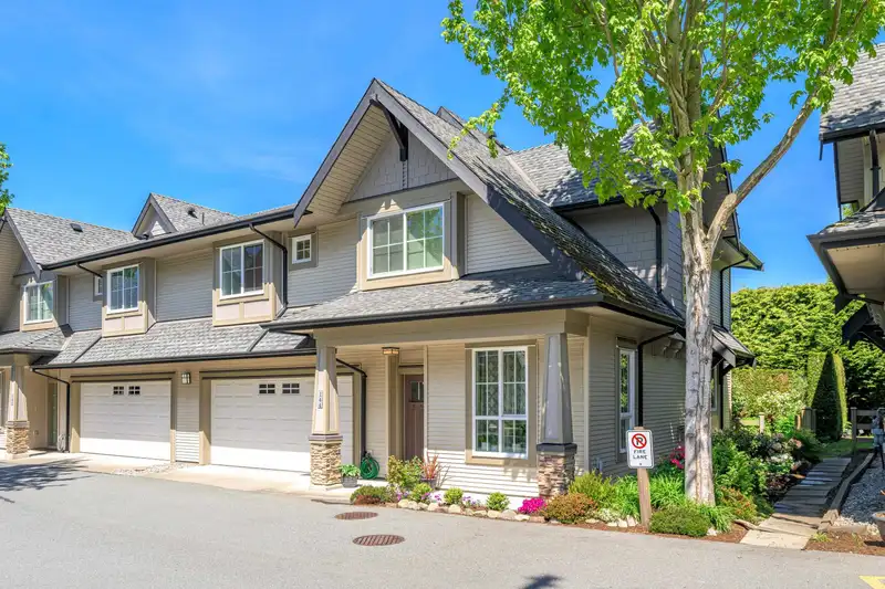 144 2501 161A STREET - photo 2 of 40