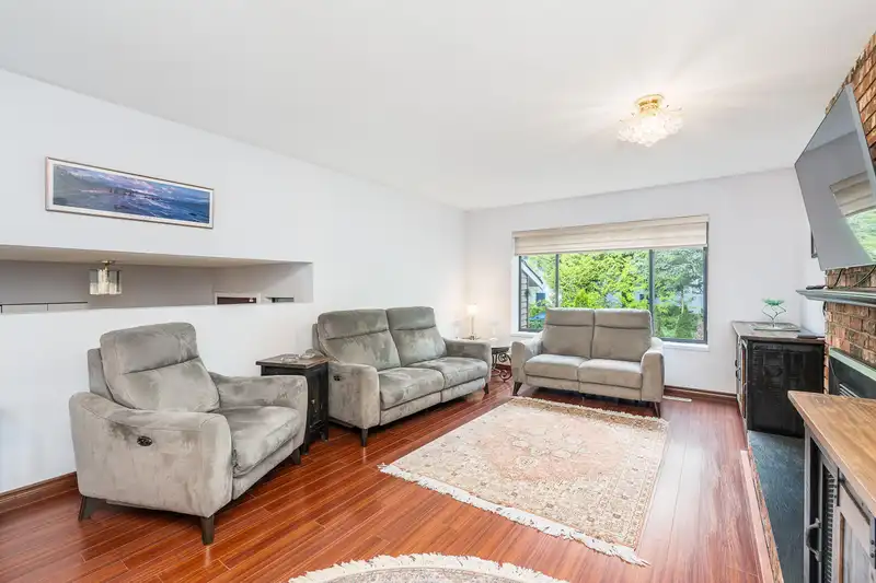 966 HOSMER COURT - photo 2 of 40