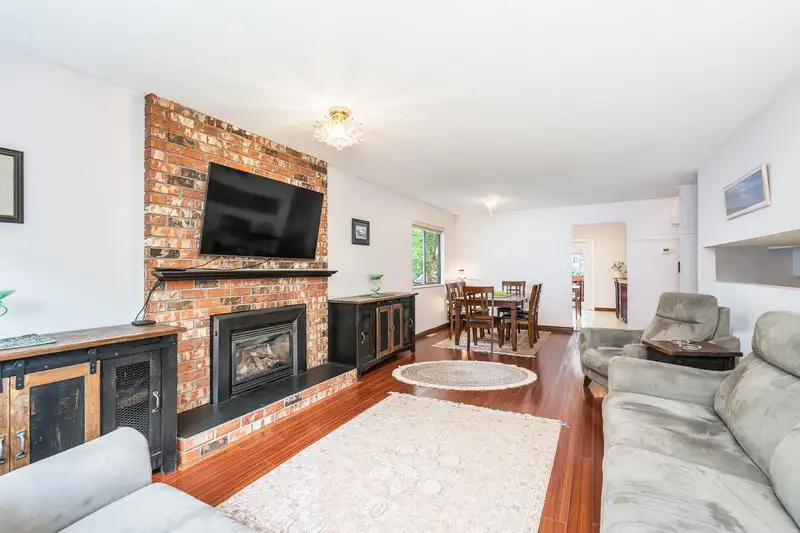 966 HOSMER COURT - photo 4 of 40