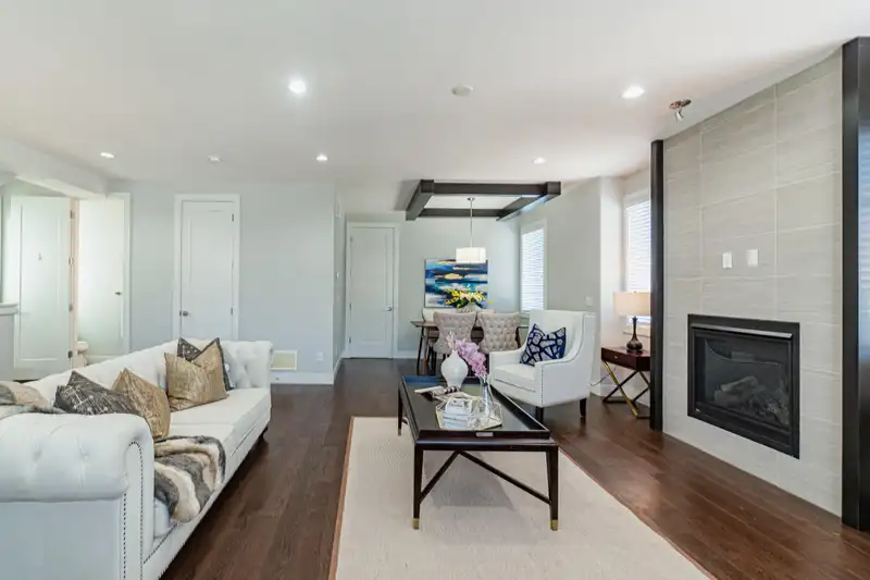 63 15988 32 AVENUE - photo 4 of 40