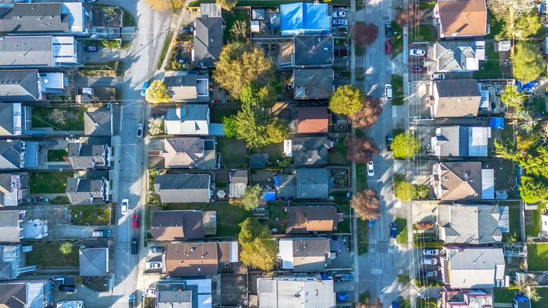 5355 MCKINNON STREET - photo 3 of 4