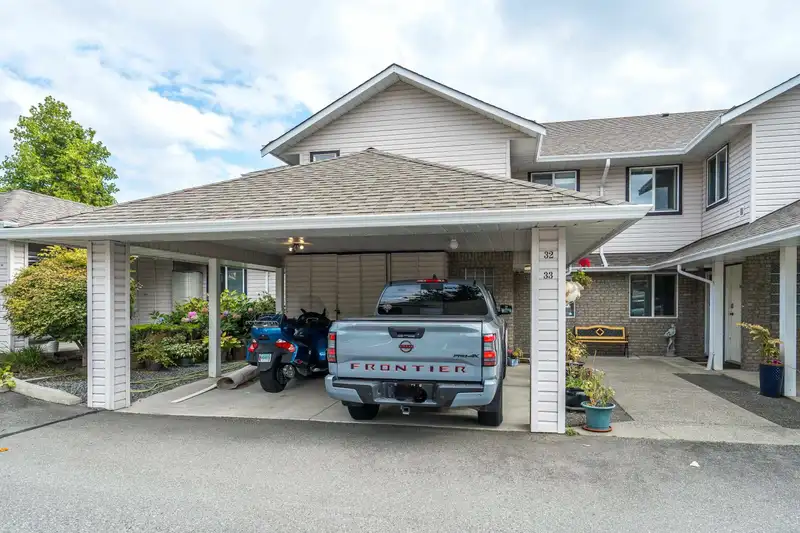 32 15020 66A AVENUE - photo 1 of 37