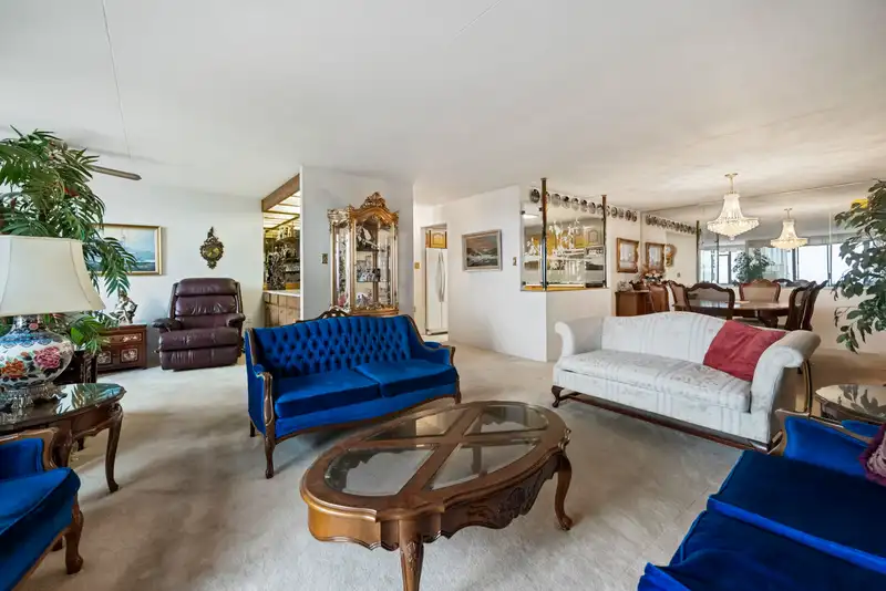 1505 6651 MINORU BOULEVARD - photo 4 of 28