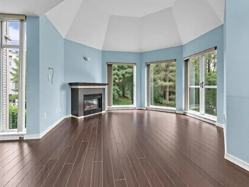 307 1219 JOHNSON STREET - photo 2 of 29