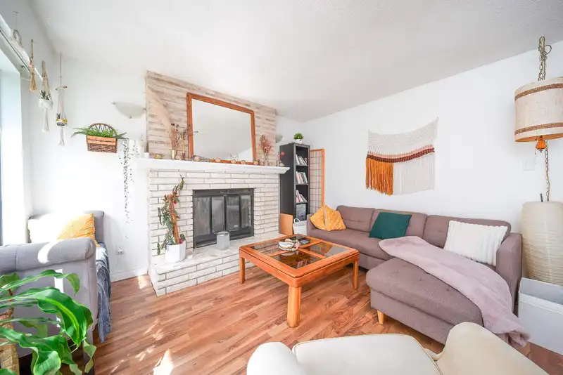 2275 PANDORA STREET - photo 3 of 32
