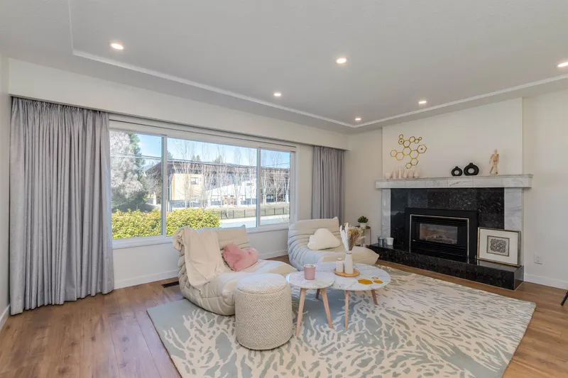 1790 WESTMINSTER AVENUE - photo 4 of 25