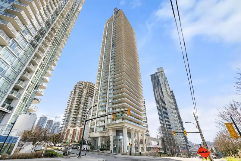 3302 1888 GILMORE AVENUE - photo 1 of 24