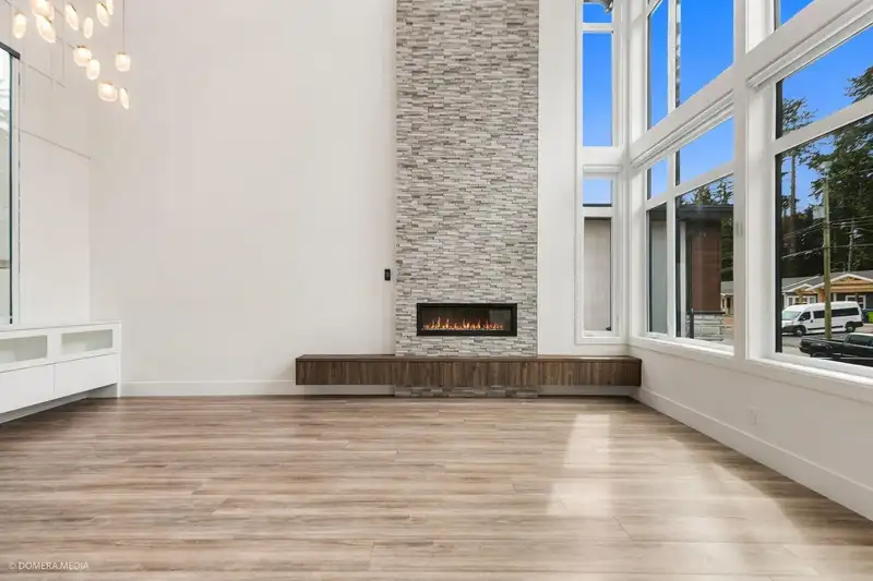 2866 EVERGREEN STREET - photo 4 of 36