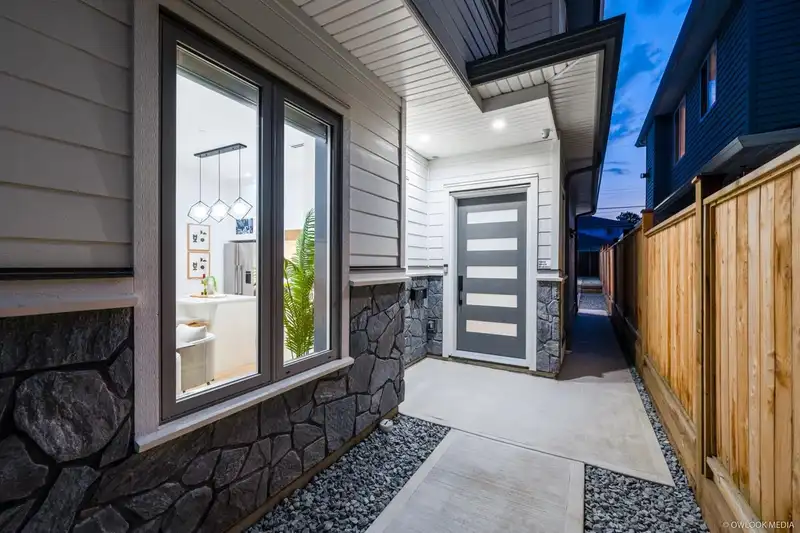 8331 CARTIER STREET - photo 4 of 36