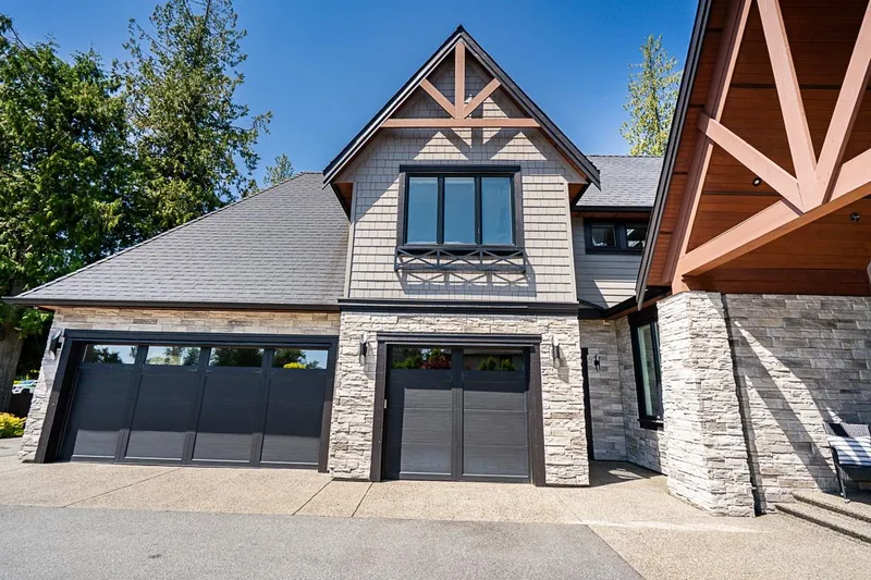 21795 86A AVENUE - photo 4 of 25