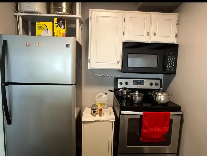 63 17710 60 AVENUE - photo 3 of 11