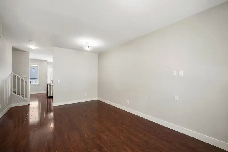 13 20195 68 AVENUE - photo 4 of 4