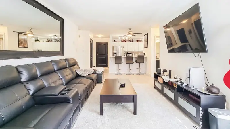 112 3063 IMMEL STREET - photo 3 of 24