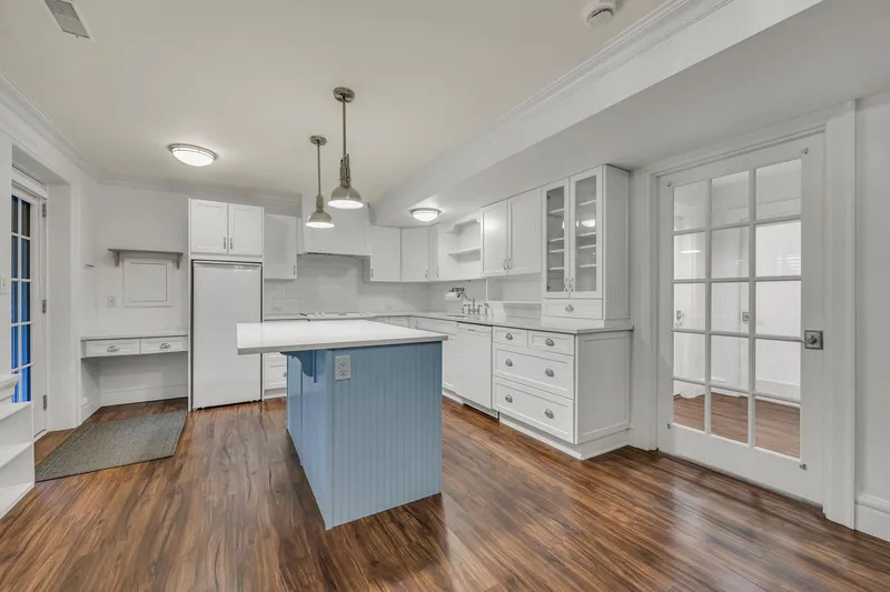 295 N GAMMA AVENUE - photo 3 of 25