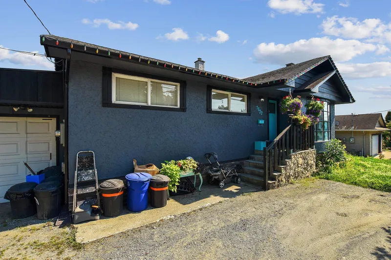 7822 CEDAR STREET - photo 2 of 25