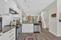154 7938 209 STREET - thumbnail 13