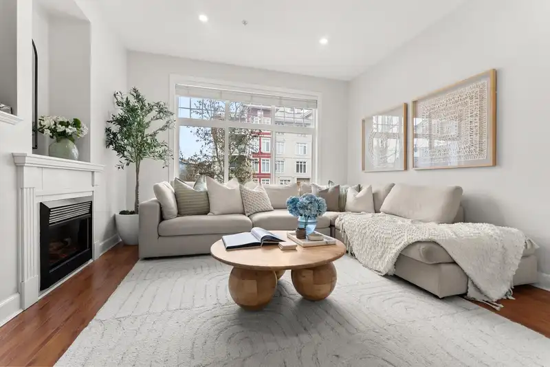 37 12333 ENGLISH AVENUE - photo 1 of 40